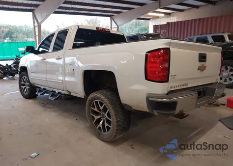 2018 Chevrolet Silverado 1500 1Lt z USA, uszkodzony, nr VIN 1GCRCREC3JZ155077
